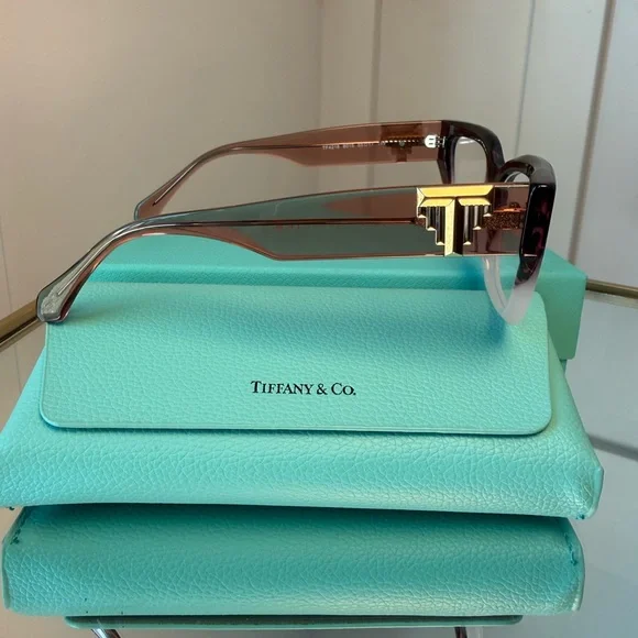 Tiffany & Co. Gradient Black and Cream Women's Glasses - Picture 2 of 7